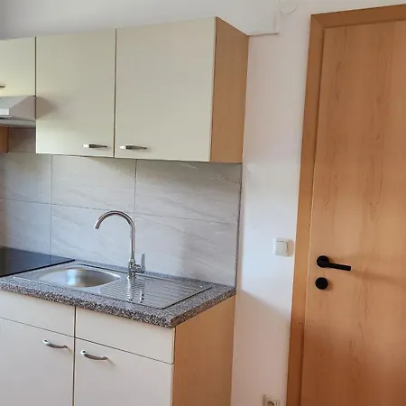 By Ballwein Apartment *